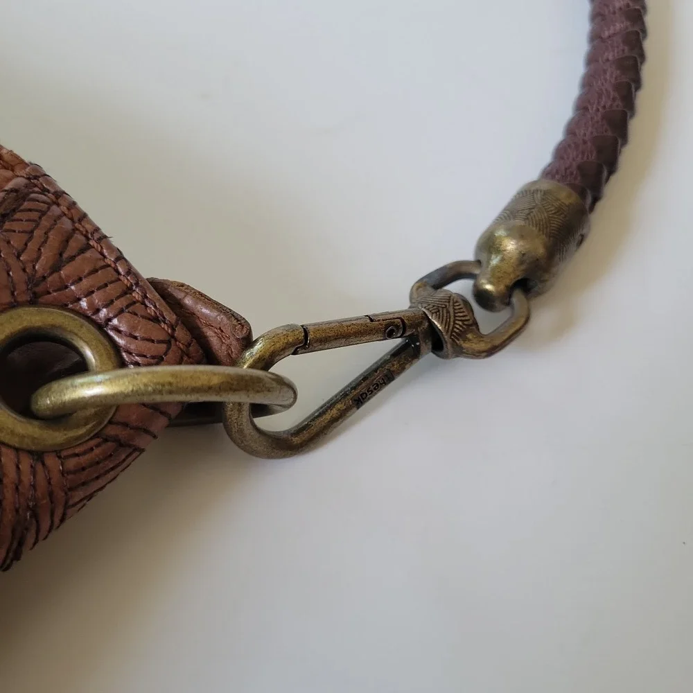 The Sak Indio Slouchy Hobo Bag Tan Brown Leather Boho Chic Effortless Western